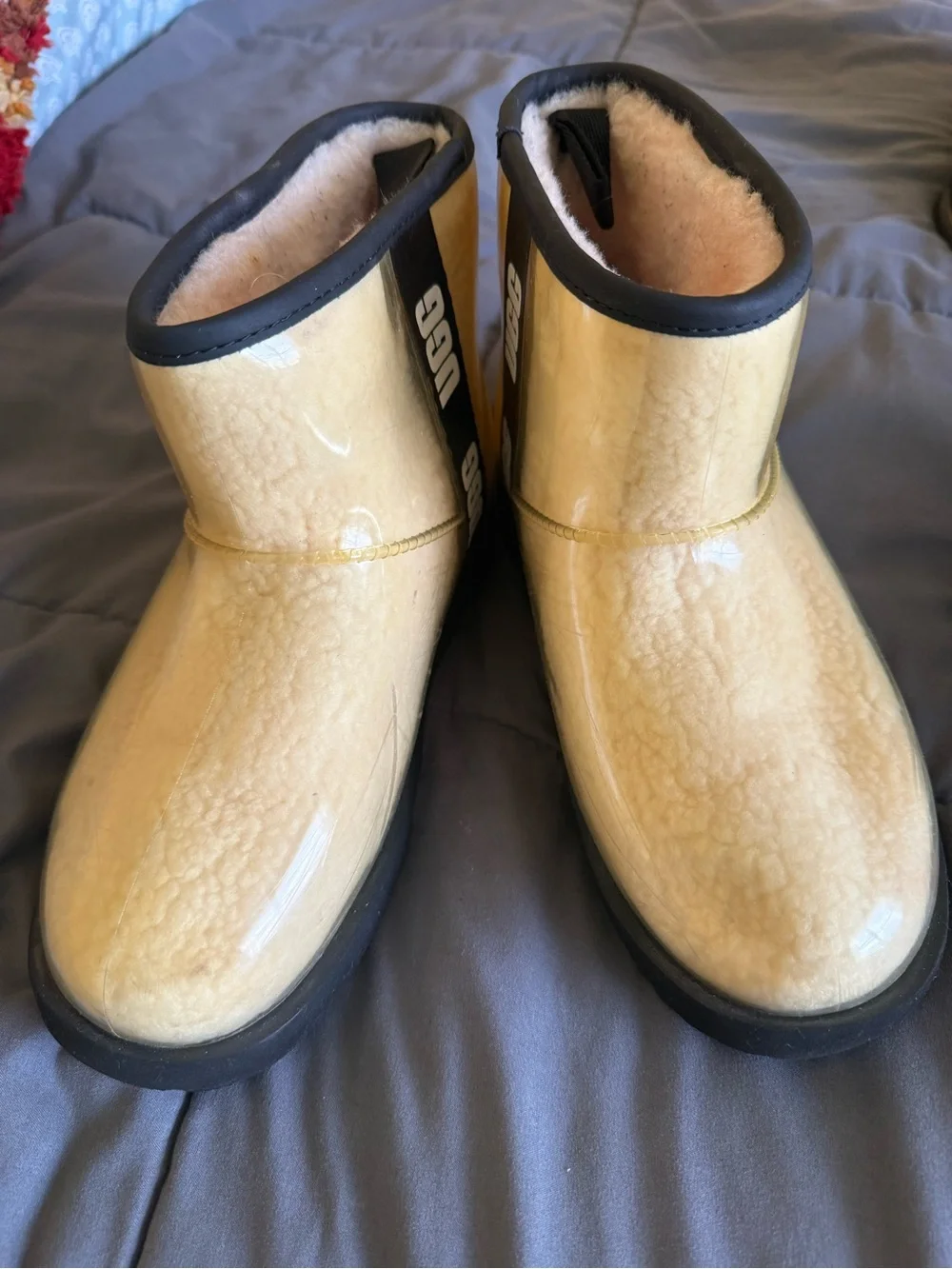 UGG Pale Yellow Shearling Short Waterproof Boots with Black Trim Size 6